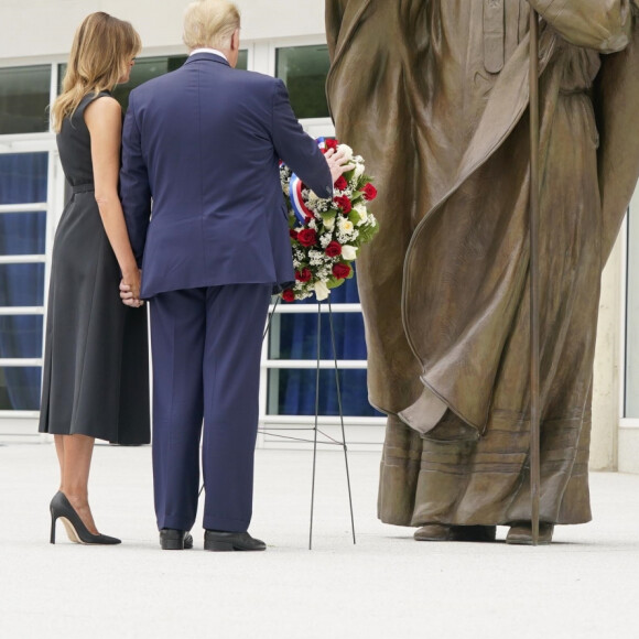 Le président des États-Unis Donald Trump et son épouse, la First Lady Melania Trump visitent le sanctuaire national Saint-Jean-Paul II (Saint John Paul II National Shrine) à Washington, D.C. Le 2 juin 2020.