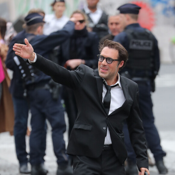 Nicolas Bedos - Hommage à Guy Bedos en l'église de Saint-Germain-des-Prés à Paris le 4 juin 2020.