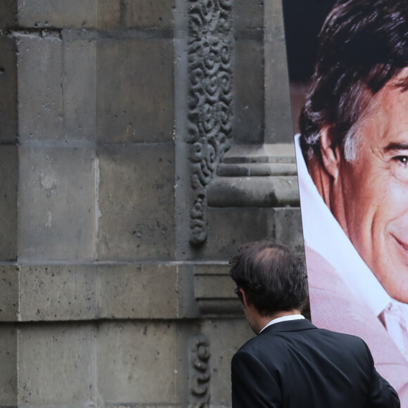 Nicolas Bedos - Hommage à Guy Bedos en l'église de Saint-Germain-des-Prés à Paris le 4 juin 2020.