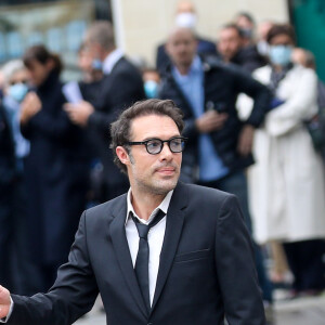 Nicolas Bedos - Hommage à Guy Bedos en l'église de Saint-Germain-des-Prés à Paris le 4 juin 2020.