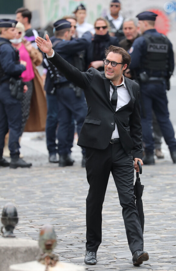 Nicolas Bedos - Hommage à Guy Bedos en l'église de Saint-Germain-des-Prés à Paris le 4 juin 2020.