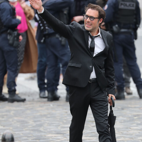 Nicolas Bedos - Hommage à Guy Bedos en l'église de Saint-Germain-des-Prés à Paris le 4 juin 2020.