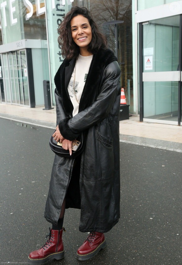 Exclusif - Shy'm arrive dans les studios de Radio France à Paris le 12 mars 2020. © Panoramic / Bestimage