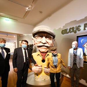 Gérard Baudoux, adjoint au maire de la ville de Nice, Christian Estrosi, le maire de Nice, Jean Ferrero et l'artiste Patrick Moya lors de l'inauguration de l'exposition consacrée à Jean Ferrero, baptisée "Les années joyeuses. Jean Ferrero & friends: Arman, Ben, César, etc...", au musée Masséna à Nice, le 5 juin 2020. © Bruno Bebert/Bestimage