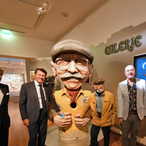 Gérard Baudoux, adjoint au maire de la ville de Nice, Christian Estrosi, le maire de Nice, Jean Ferrero et l'artiste Patrick Moya lors de l'inauguration de l'exposition consacrée à Jean Ferrero, baptisée "Les années joyeuses. Jean Ferrero & friends: Arman, Ben, César, etc...", au musée Masséna à Nice, le 5 juin 2020. © Bruno Bebert/Bestimage