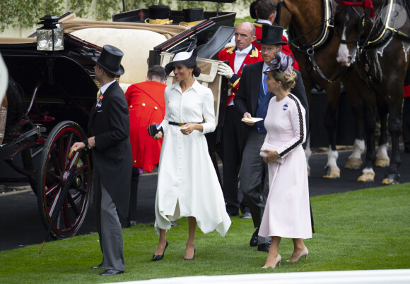 Le prince Edward, comte de Wessex, Meghan Markle, duchesse de Sussex, et le prince Harry, duc de Sussex, et la comtesse Sophie de Wessex - La famille royale d'Angleterre à son arrivée à Ascot pour les courses hippiques. Le 19 juin 2018