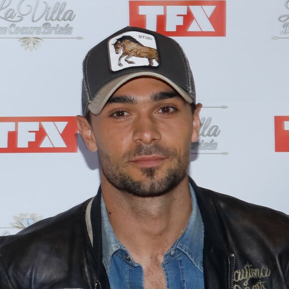 Julien Guirado - Photocall à l'occasion du lancement de la 4ème saison de l'émission de télé-réalité "La Villa des Coeurs Brisés" à la Tour TF1 à Boulogne-Billancourt, le 3 décembre 2018. © CVS/Bestimage