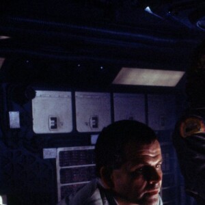Ian Holm, John Hurt, Sigourney Weaver et Tom Skerritt dans le film "Alien, le huitième passager". 1979.