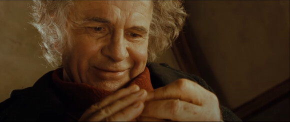 Ian Holm dans le film "Le seigneur des anneaux : la communauté de l'anneau". 2001.