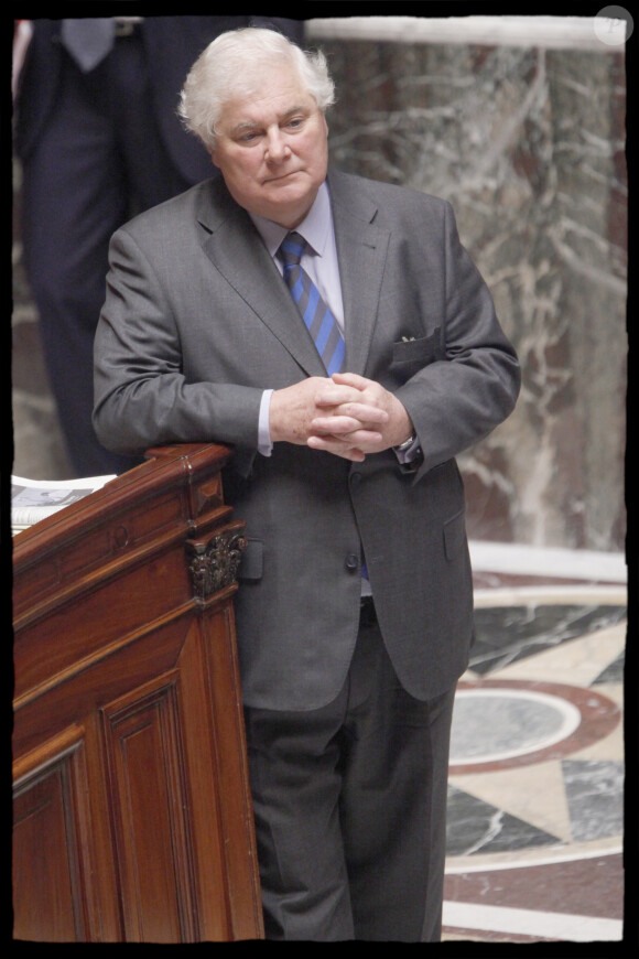 Pascal Clément - Questions d'actualité au gouvernement à l'Assemblée nationale le 13 janvier 2010.
