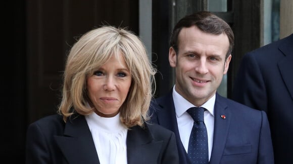 Emmanuel et Brigitte Macron : Tendre étreinte dans le jardin de l'Élysée