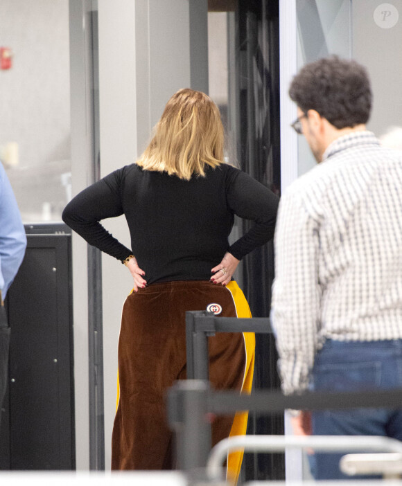 Exclusif - La chanteuse Adele arrive à l'aéroport JFK de New York City, New York, Etats-Unis, le 2 avril 2019.