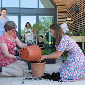 Catherine Kate Middleton, duchesse de Cambridge visite un hopital pour enfants à Norwich le 27 juin 2020.