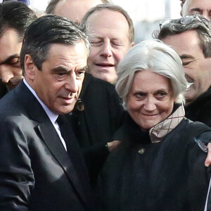 François Fillon et sa femme Penelope - Rassemblement de soutien à François Fillon, candidat du parti Les Républicains à la présidentielle, Place du trocadéro à Paris le 5 mars 2017. © Stéphane Lemouton/Bestimage