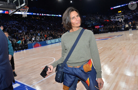 Alessandra Sublet au match de NBA Game Paris 2020 entre les Bucks de Milwaukee et les Charlotte Hornet à l'AccorHotels Arena à Paris le 24 janvier 2020. © Veeren / Bestimage