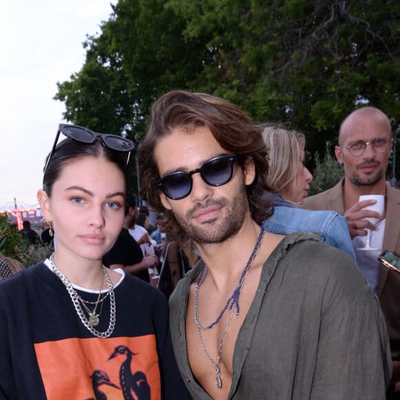 Exclusif - Thylane Blondeau et Renan Pacheco - Maëva Coucke fête son 26ème anniversaire sur la péniche "Pastel" avec ses amis à Paris le 27 juin 2020. © Rachid Bellak/Bestimage