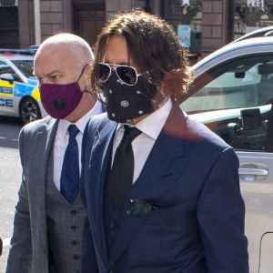 Johnny Depp arrive à la cour royale de justice à Londres, pour entamer le procès pour diffamation contre le magazine The Sun Newspaper. Le 7 juillet 2020