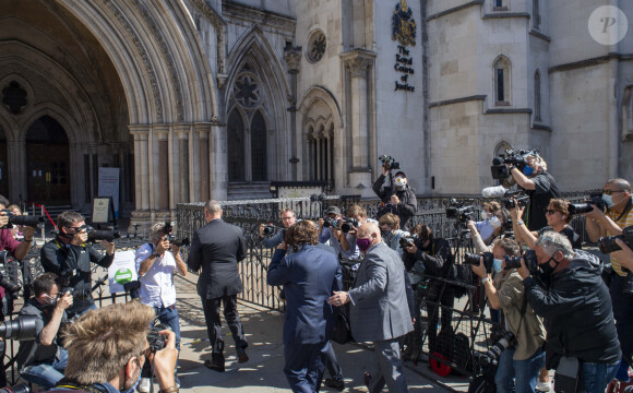 Johnny Depp arrive à la cour royale de justice à Londres, pour entamer le procès pour diffamation contre le magazine The Sun Newspaper. Le 7 juillet 2020
