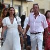 Andrea Casiraghi et sa femme Tatiana Santo Domingo se baladent main dans la main dans les rues de Saint-Tropez le 9 juillet 2020.