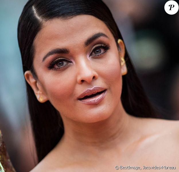 Aishwarya Rai - Montée des marches du film "A Hidden Life" lors du 72e Festival International du Film de Cannes. Le 19 mai 2019. © Jacovides-Moreau / Bestimage