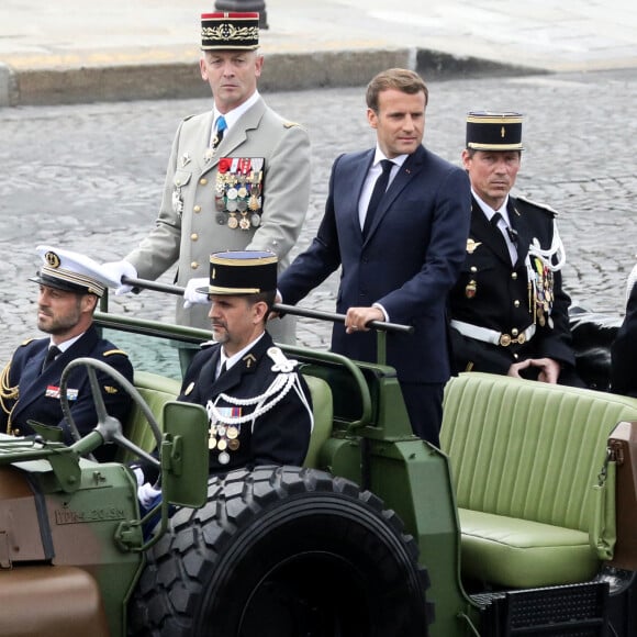 Le président Emmanuel Macron, François Lecointre, d'État-Major des armées lors de la cérémonie du 14 juillet à Paris le 14 juillet 2020. © Stéphane Lemouton / Bestimage