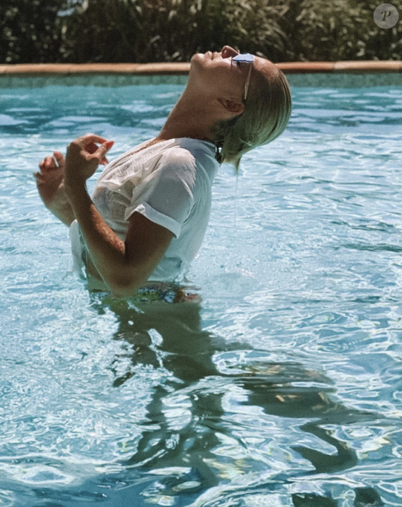 Capucine Anav, Fiona Cabaye et Katrina Patchett passent leurs vacances ensemble dans le Sud de la France en juillet 2020.