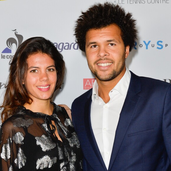 Jo-Wilfried Tsonga et sa compagne Noura, enceinte - Soirée de gala des 20 ans de l'association "Fête le Mur" de Yannick Noah au Chalet des Iles à Paris le 9 novembre 2016. © Coadic Guirec/Bestimage