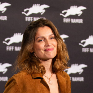 Laetitia Casta (habillée en Ralph Lauren) lors du photocall du film "Le milieu de l'horizon" lors de la 34ème édition du Festival International du Film Francophone de Namur (FIFF) à Namur, Belgique, le 3 octobre 2019. © Alain Rolland/ImageBuzz/Bestimage