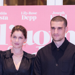 Laetitia Casta et son mari Louis Garrel au photocall du film "L'Homme Fidèle" à Rome, Italie, le 5 avril 2019.