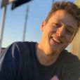 Théo Cosset de "Demain nous appartient" souriant sur Instagram, le 9 mars 2020