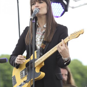 Clara Luciani - People au prix de Diane Longines à l'hippodrome de Chantilly, le 16 juin 2019. © Michael Baucher/Panoramic/Bestimage