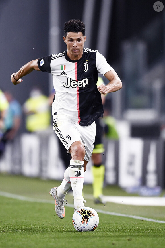 Cristiano Ronaldo et la Juventus Turin sacrés champions d'Italie après leur victoire contre la Sampdoria. Turin, le 26 juillet 2020.