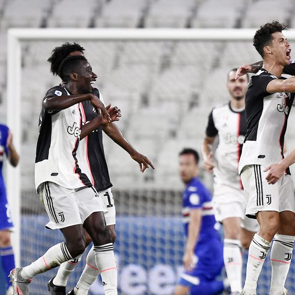 Cristiano Ronaldo et la Juventus Turin sacrés champions d'Italie après leur victoire contre la Sampdoria. Turin, le 26 juillet 2020.