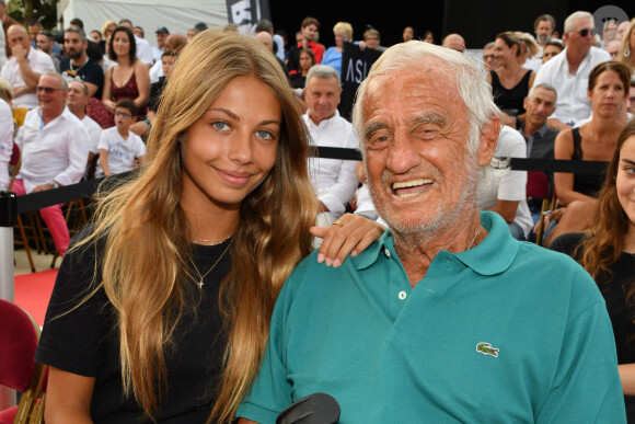 Exclusif - Jean-Paul Belmondo et sa fille Stella - Gala de boxe "No Limit Episode IX" organisé par B. Asloum (ancien champion du monde de boxe) en plein air au théâtre Tivol au Cannet le 18 juillet 2019. © Bruno Bebert/Bestimage