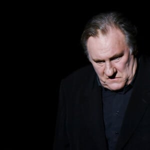 Exclusif - Gérard Depardieu chante "Barbara" sur la scène du palais des congrès Atlantia en pré-ouverture du 5ème festival du cinéma et musique de film de la Baule le 4 novembre 2018. © José Texeira/Bestimage