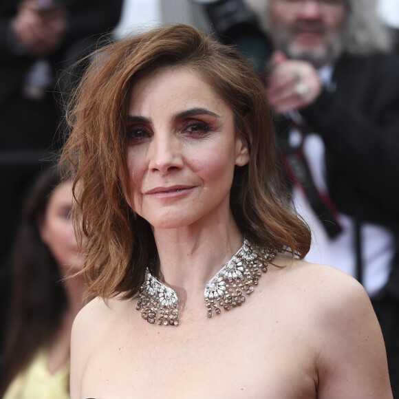 Clotilde Courau - Montée des marches du film "A Hidden Life" lors du 72ème Festival International du Film de Cannes, le 19 mai 2019.