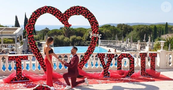 Florent Ré a demandé Yvane en mariage et a annoncé leurs fiançailles sur Instagram, le 5 août 2020