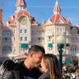 Florent Ré et sa fiancée Yvane amoureux à Disney, le 17 février 2019