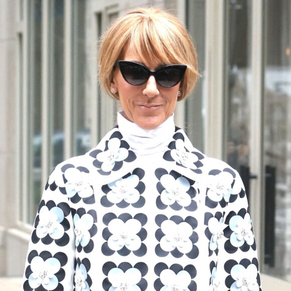Celine Dion sort de son hôtel pour se rendre à son concert à Long Island dans l'État de New York, le 3 mars 2020