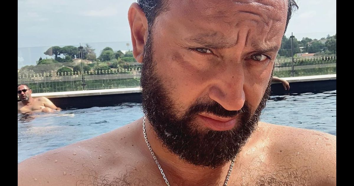 Cyril Hanouna torse nu pendant ses vacances le août Purepeople