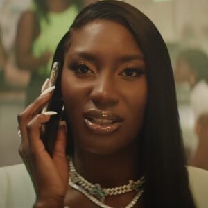 Aya Nakamura dans le clip du titre "Jolie Nana". Le 17 juillet 2020.