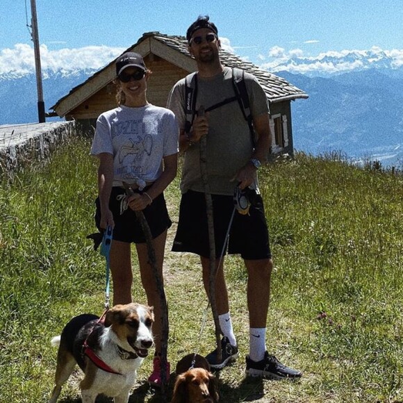 Ilona Smet a posté cette photo d'elle avec son amoureux Kamran, pour leurs 8 ans de relation, sur Instagram. Août 2020.