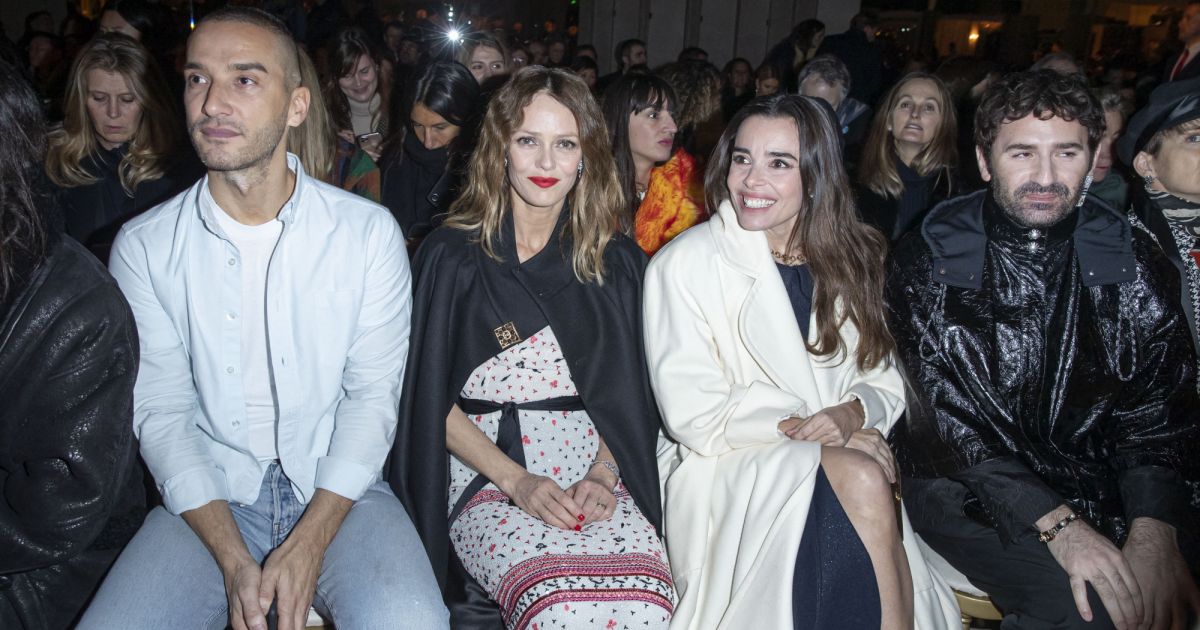 Vanessa Paradis, Elodie Bouchez et Nicolas Maury - Front row du défilé
