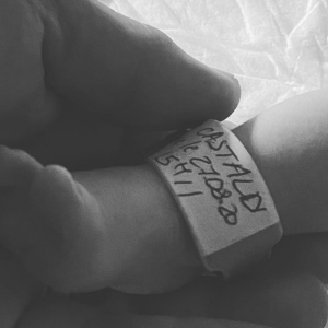 Benjamin Castaldi partage une nouvelle photo de son bébé né le 27 août 2020 sur Instagram - 28 août 2020