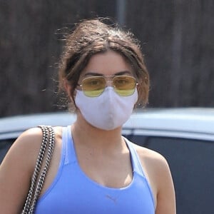 Exclusif - Charli XCX se rend à son cours de gym à Los Angeles pendant l'épidémie de coronavirus (Covid-19). 