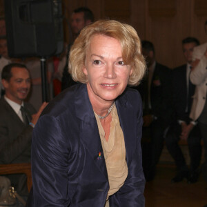 Brigitte Lahaie - Mariage du conseiller régional PS Jean-Luc Romero et Christophe Michel à la mairie du XIIème par le maire de Paris. Le 27 septembre 2013.