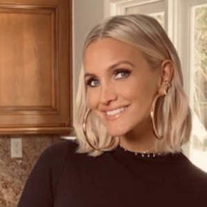 Ashlee Simpson, enceinte de son troisième enfant. Août 2020.