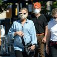 Exclusif - Ashlee Simpson, enceinte et son mari Evan Ross célèbrent leurs 3 ans de mariage avec des amis proches à Rocco's Tavern à Studio City, en Californie le 31 août 2020. Ils portent des masques pour faire face à l'épidémie de Coronavirus (COVID-19).