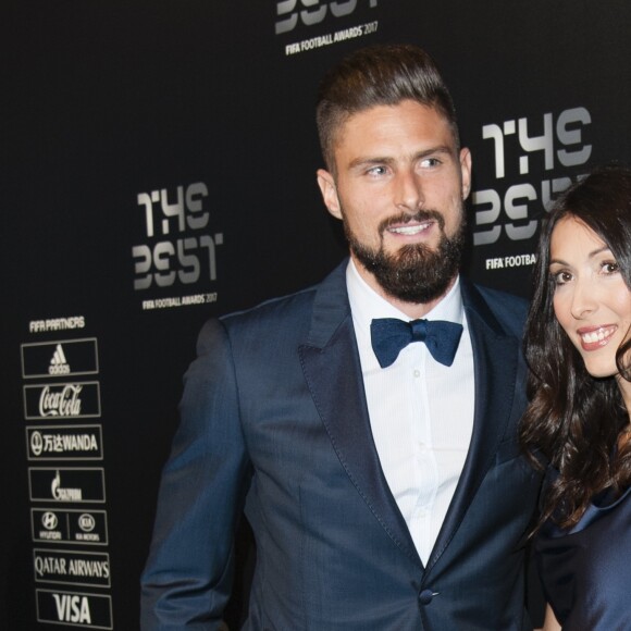 Olivier Giroud (plus beau but de l'année) et sa femme Jennifer enceinte - The Best FIFA Football Awards 2017 au London Palladium à Londres, le 23 octobre 2017. © Pierre Perusseau/Bestimage