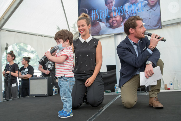 Exclusif - La chanteuse Lorie (Laure Pester) - La Première Dame et Laure Pester lors de l'inauguration de la Maison des parents de l'hôpital d'Enfants Margency à Margency. Le 17 septembre 2019. © Moreau-Perusseau / Bestimage